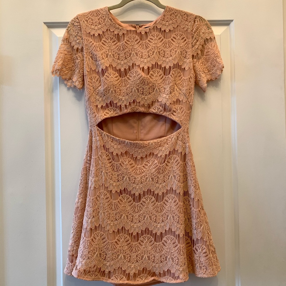 STYLESTALKER Dusty Pink Cutout Dress 🌸